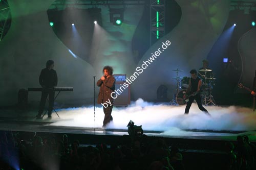 041126-0988-TheCure