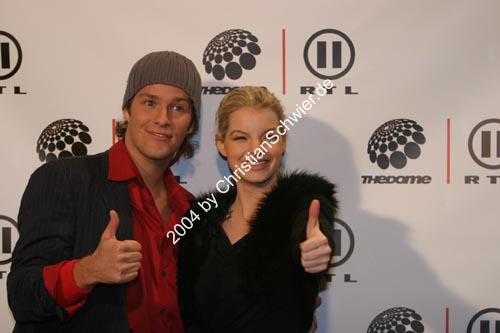 041126-3370-Ben_YvonneCatterfeld